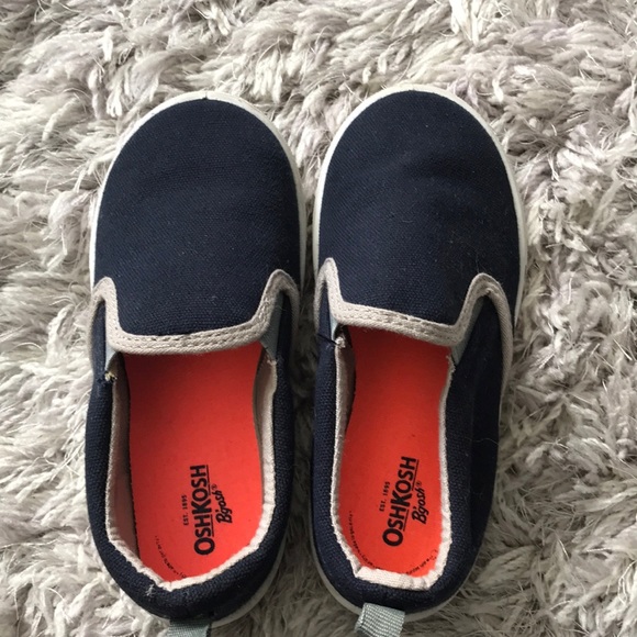 OshKosh boys size 11 slide on sneakers - Picture 3 of 4